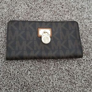 Michael Kors Monogram Large Wallet